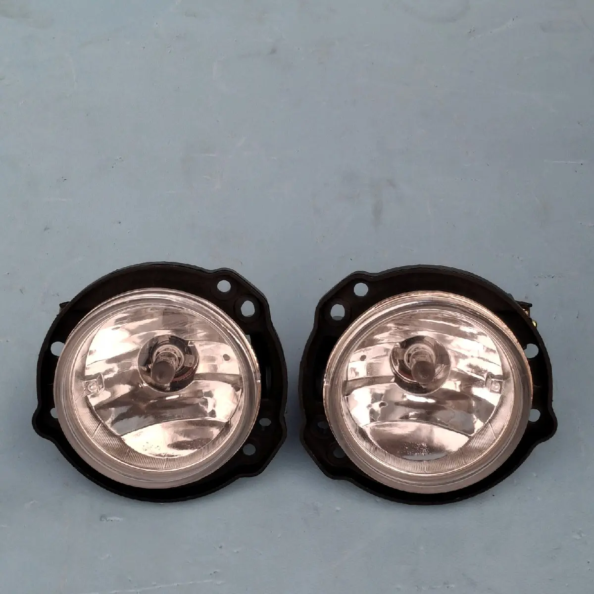 FOGLAMP / LAMPU KABUT AVANZA XENIA 2012-2023 CALYA SIGRA 2016-2023 RUSH TERIOS 2016-2023 Car