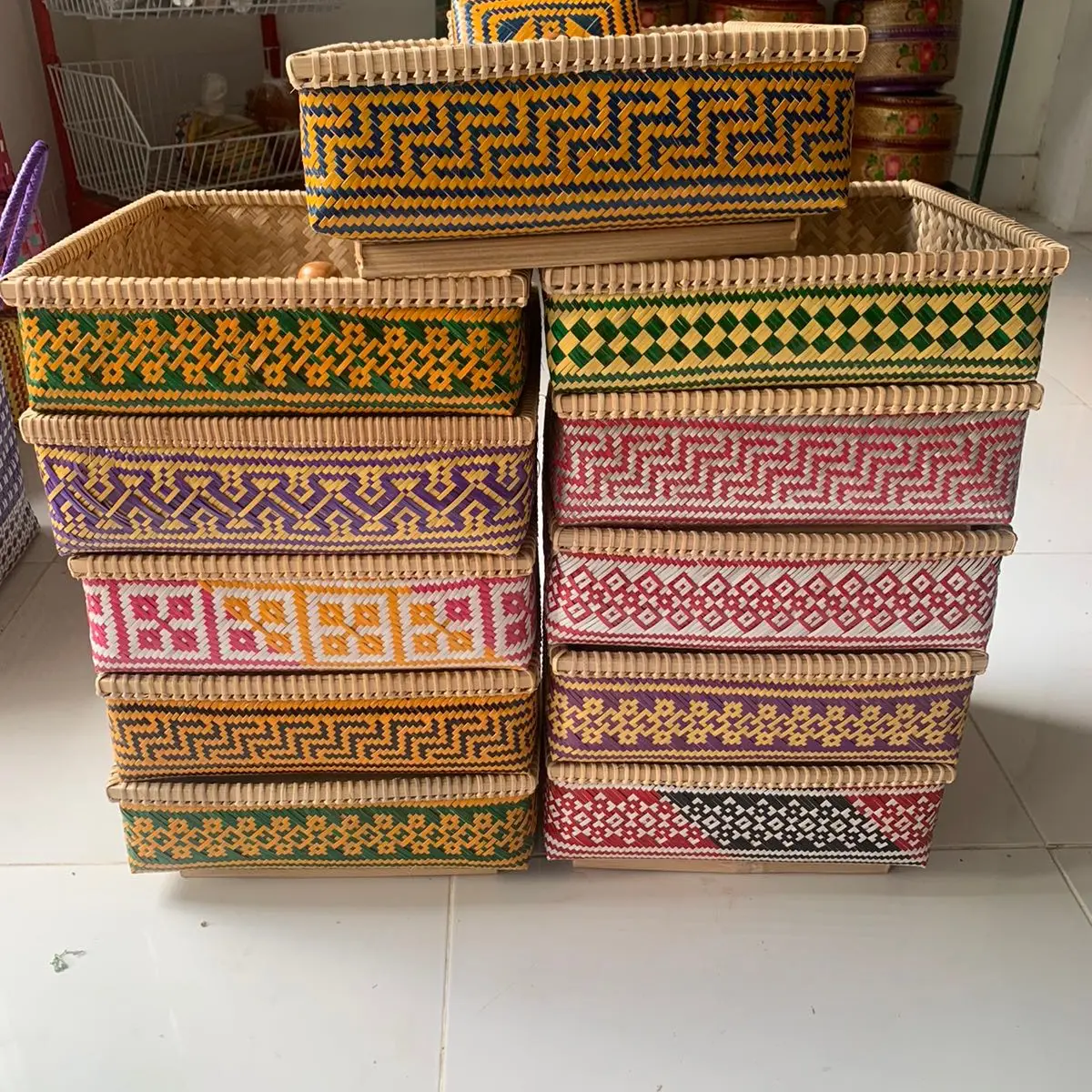 Kepe sebeh. Uk 30 x 30 cm