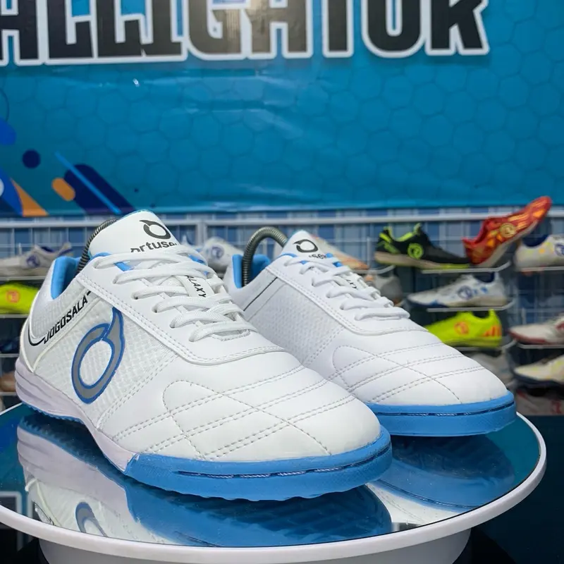 Sepatu futsal ortuseight jogosala free kaos kaki dan deker Sport 2