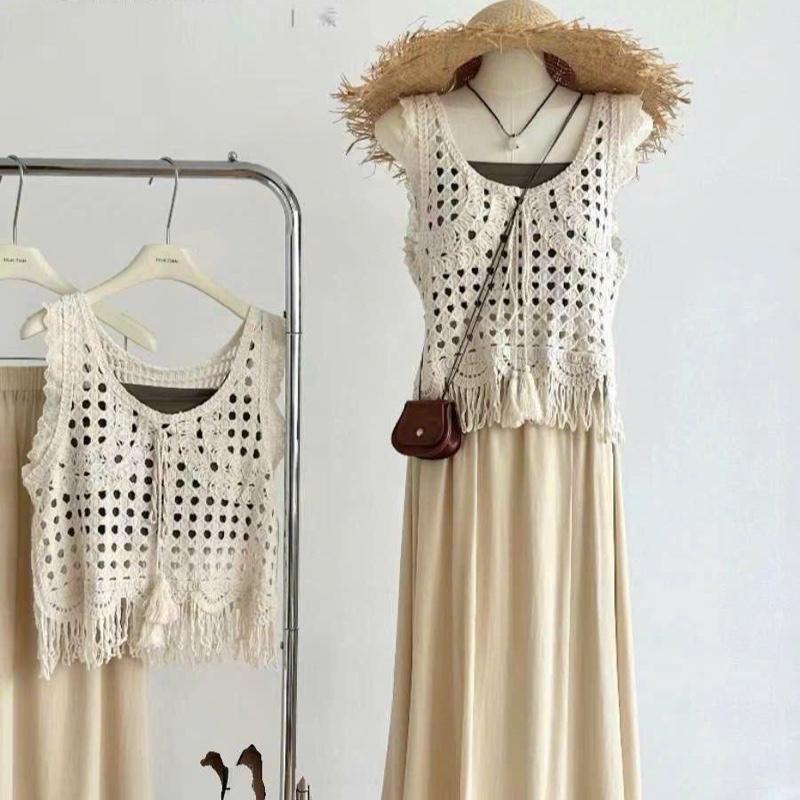 Áo Ba Lỗ Ren Lưới Hoạ Tiết Tua Rua Gấu (Đi Kèm Quây) - Màu Trắng Kem - Chất liệu mềm, không xù lông