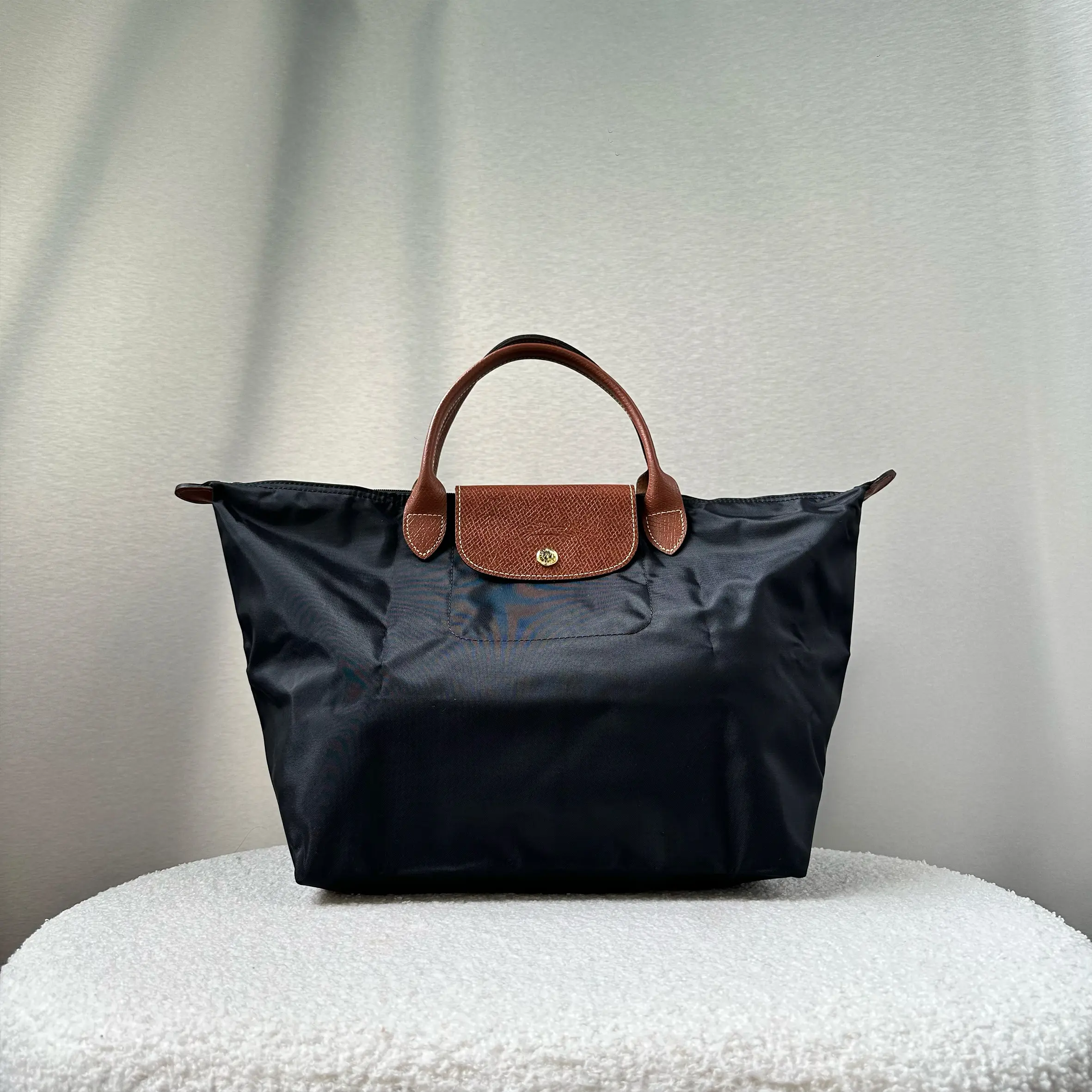 UK3110 LongChamp Le Pliage Short Handle (Medium)