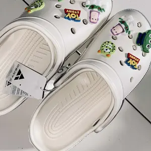 DertA' Sandal Kodok Pria Sepatu Selop Wanita Sendal Anak Sandal Fuji Couple Wanita Clog Cewek Casual Fashion Korea Baim Kekinian Size 36-41