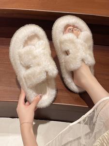 女性用ふわふわスリッパ、冬用暖かい室内履き、快適でファッション性のある家庭用シューズ、カジュアルなシンプルデザイン、足首より低い高さ