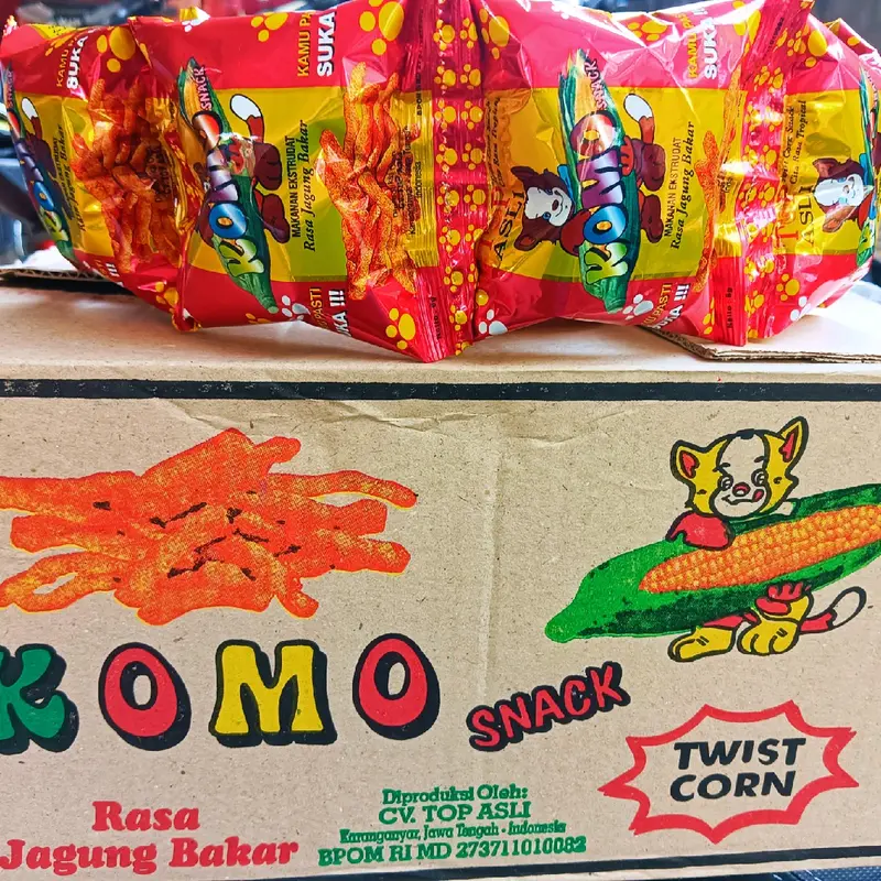 Snack Chiki Komo Berhadiah Uang Jika Beruntung | Jajanan Snack Ciki Jadul | Snack Ciki Rasa jagung Panggang Berhadiah Isi 40 pcs Perkarton 2