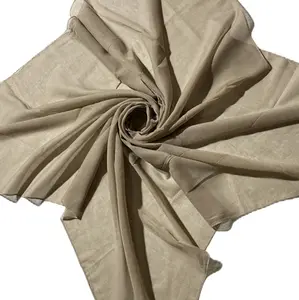 hijab Paris premium jaitan neci,Paris segi empat,bahan adem,lembut,nggak bikin budeg,mudah di pake,gampang di bentuk