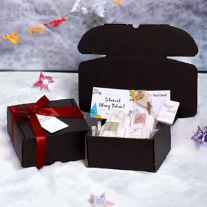 Hampers Box Hitam Isi 4 Scented Candle (Concrete Edition) by DCANDLE | Kado Cowok Cewek Souvenir Aestetik Minimalis Murah Buah Gift Bunga