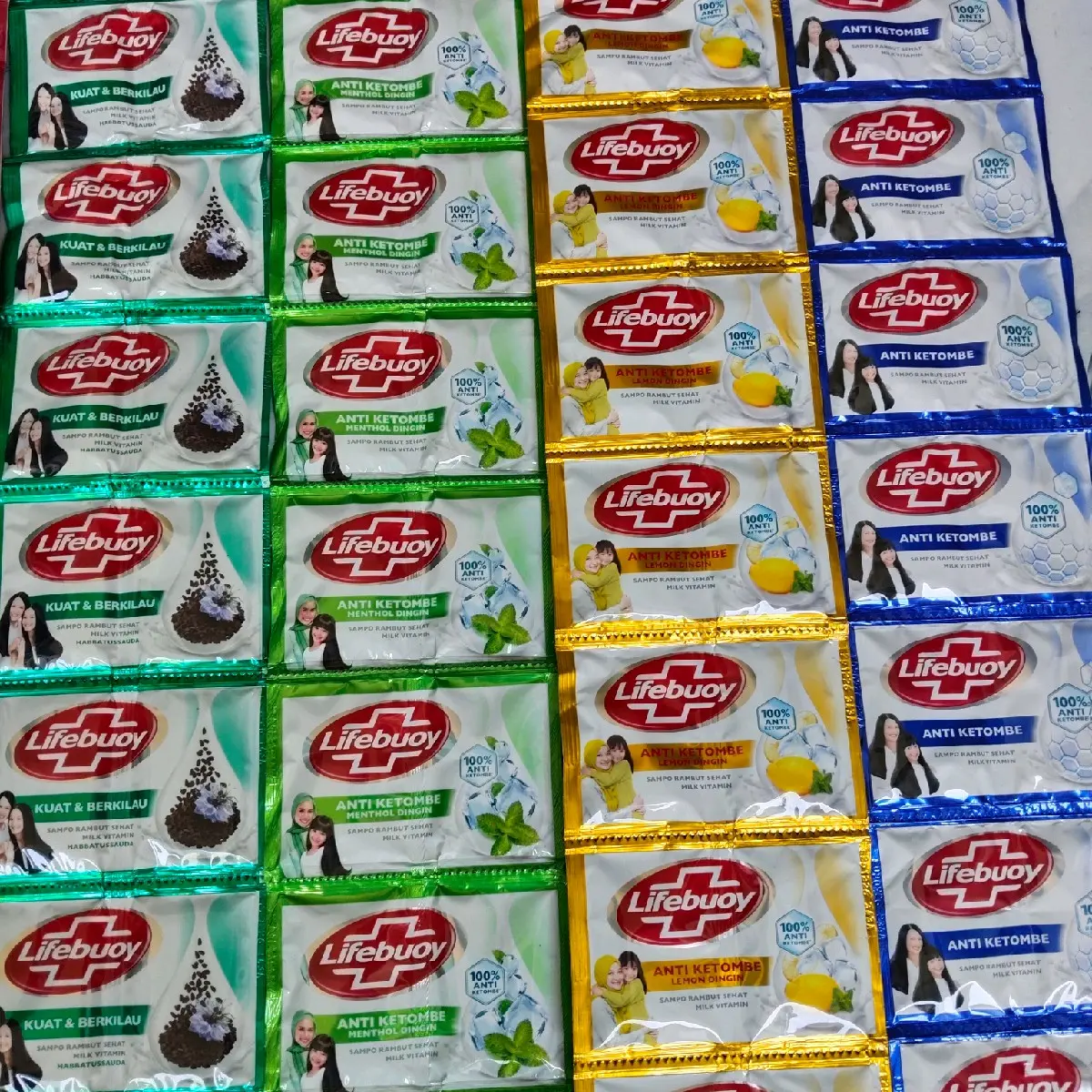 96pcs 8 Renteng Lifebuoy sampo kemasan renteng  varian random