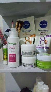 Product Review of Medikacare Basic Skincare 3 in 1 - Mencerahkan kulit kusam (Facial wash + Moisturizer + Sunscreen) from y**i 0