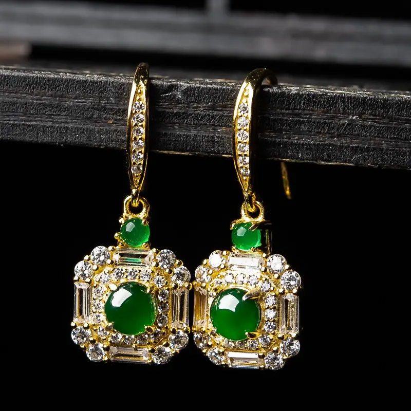 925 silver inlaid natural jadeite A-grade old pit ice seed, moisturizing and delicate, full green earrings, a pair
