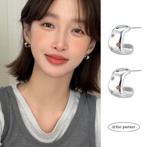 EAR PARTNER-高級カラースタースタッドピアス、女性用ニッチデザイン、高級新作ベストセラー、クールなスタイルのイヤホン（eh-3283）