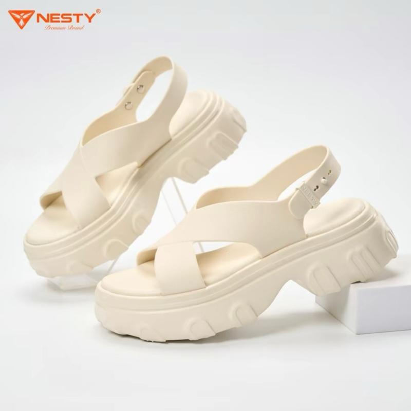 NE24-Mẫu dép sandan nữ NESTY chất liệu EVA bền nhẹ và êm ái, sang trọng 6