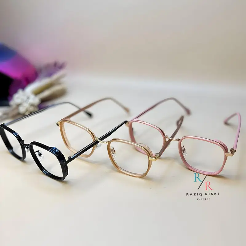 {beli satu kacamata minus gratis satu kacamata normal} 3061 kacamata photocromic unisek terbaru frame titanium dilapisi plastik premium bisa request lensa minus bluerey, photocromic, & bluecromic free box dan lap pembersih Abu Wanita Eyewear Glasses 2