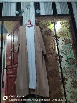 Product Review of New Exclusive Abaya Safira Set Pashmina Premium by DewiAbaya from E**y 0