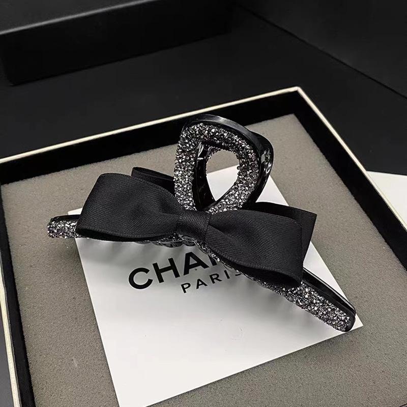 Q40 Kẹp ngoạm càng cua size 13 cm dành cho tóc dày họa tiết nơ viền đá