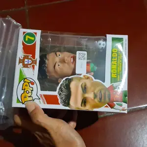 POP Figure Karakter Pemain Sepak Bola Kartun – Model Jersey Merah & Kuning Mainan Koleksi Action Figure