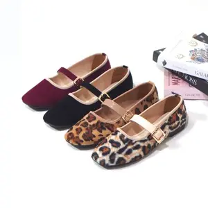 Flat Shoes Wanita FootLuxe Joan Motif Leopard dan Polos warna - Balet Pita - Flat Shoes Leopard - Flatshoes Motif - Balet Leopard Kerja - Flatshoes Gesper