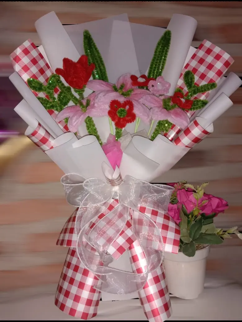 Buket Bnga Kawat Bulu PINK