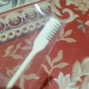 Alat pencukur bulu hidung manual dua kepala yang aman untuk membersihkan lubang hidung.