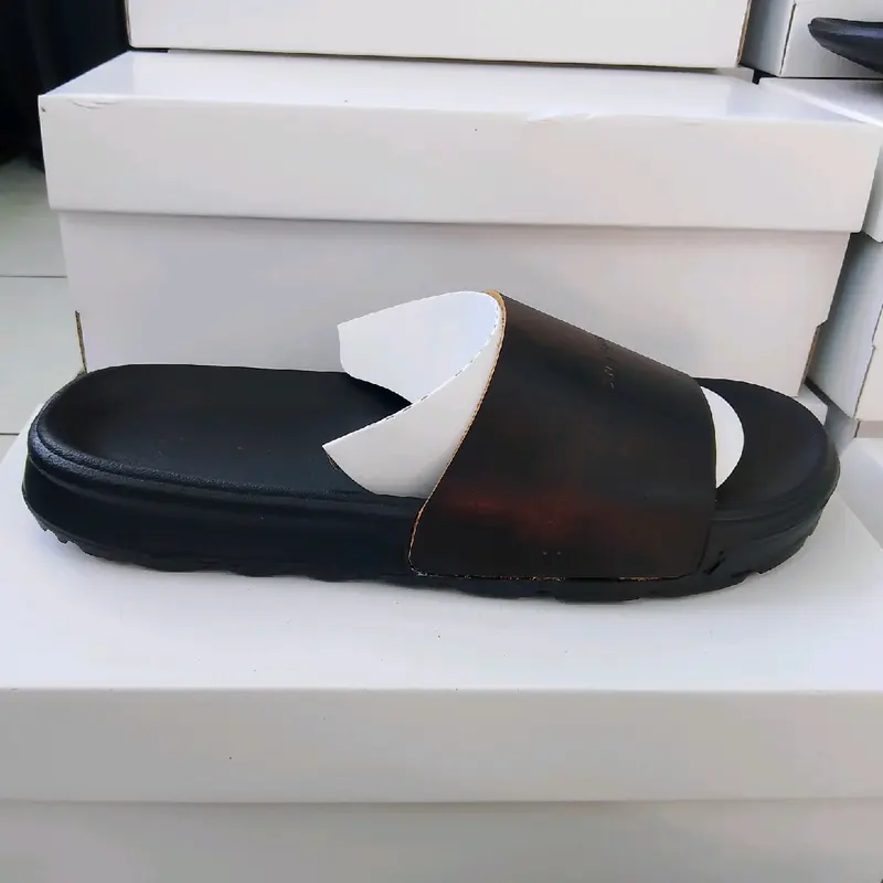 Sendal Kulit Pria Polos Terbaru 0