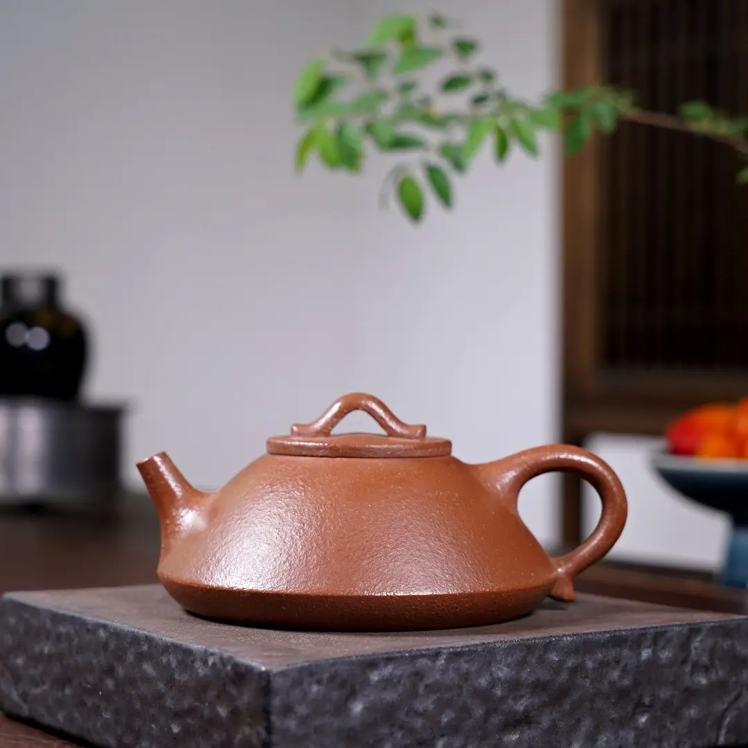 Chinese Yixing purple clay teapot 100% natural purple clay teapot laoduanni teapot 200ml