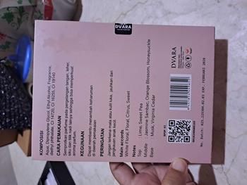 Product Review of Dvara premium series parfum formula premium wangi tahan lama box mewah elegant seri premium dvara perfume cowok cewek buy 1 get 2 from D**v 0