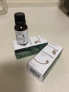 Product Review of Oral Botanica Classic Organic Liquid Toothpaste - for Sensitive teeth, Mouth Cleaning and Gum Protection - Mouthwash and Breath Freshener Clove  Peppermint Daily Spearmint Tea Tree from A**🔮 0