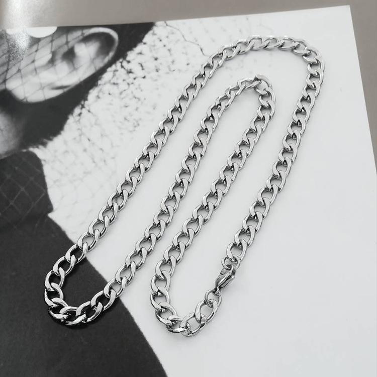 Product Introduction of Twisted Spiral Long Double-Layered Necklace, Simple Stainless Steel Unisex Jewelry, Personality Pendant Hip-Hop Accessories, Summer Daily Back-to-School Street Accessories, Suitable for Teenagers Present 2