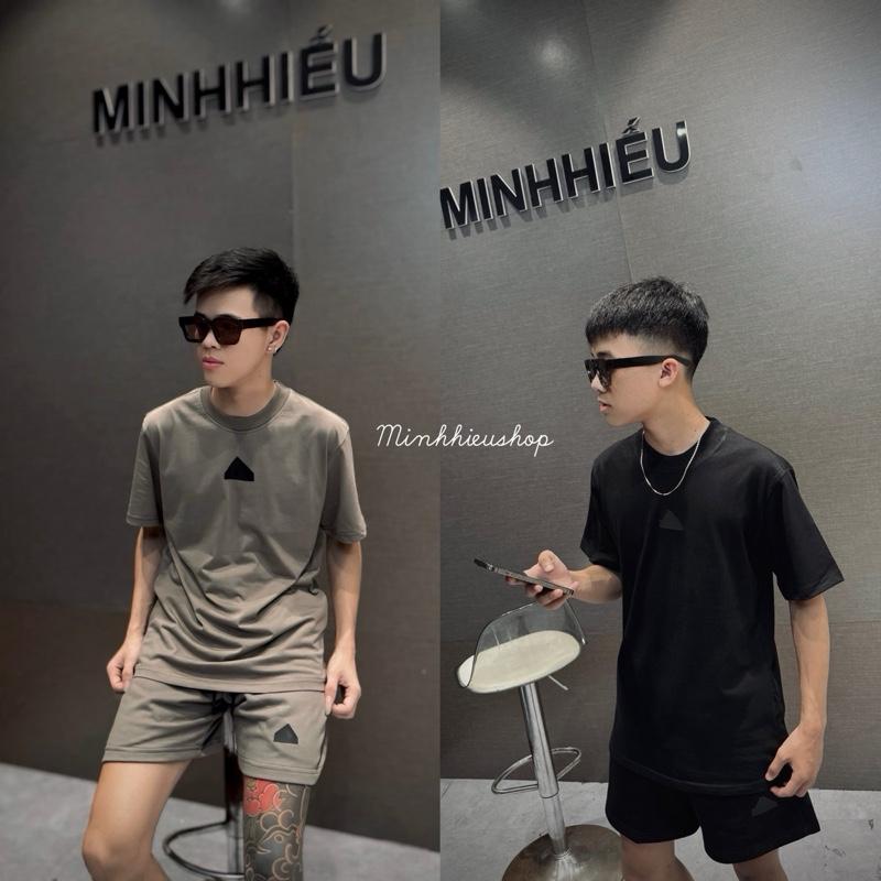 Bộ Quần Áo Nam Nữ Thêu Cao Su Nổi Giữa Ngực Chữ Cao Su Sau Lưng Áo Cotton Quần Nỉ Chân Cua Cực Kì Dày Dặn