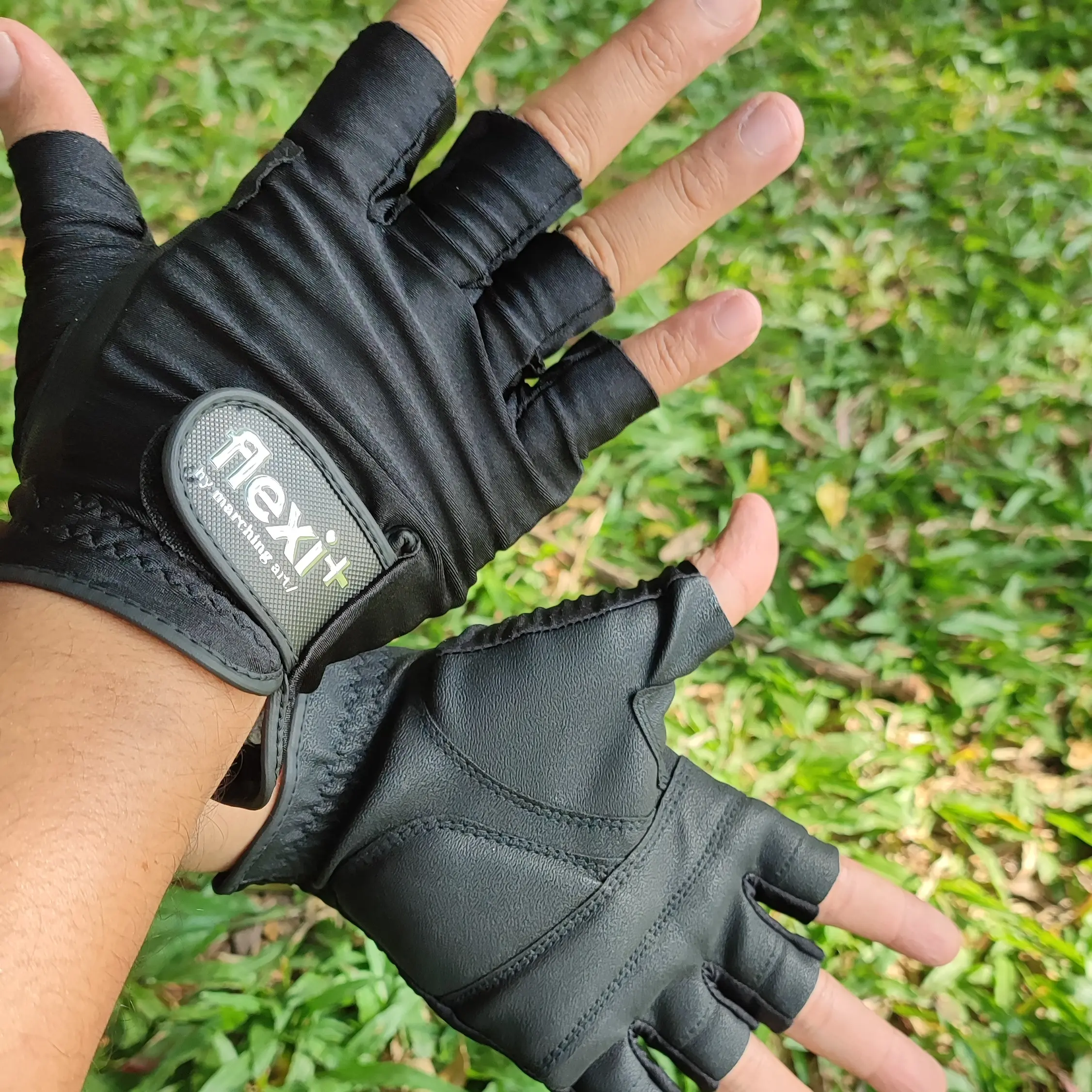 Gloves Sarung Tangan Color Guard Marching Band/Drum Band/