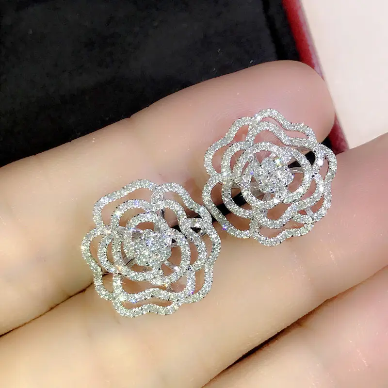 Bông Tai Đinh tán Hoa Trà, Thiết Kế Rỗng Sang Trọng Và Thanh Lịch, Dành Cho Phụ Nữ Và Trẻ Em Gái, Thích Hợp Cho Đính Hôn, Hoa Ngọt Ngào, Có Thể Được Sử Dụng Để Xỏ Lỗ, Zircon Lát Sáng Bóng, Phụ Kiện Tai 0
