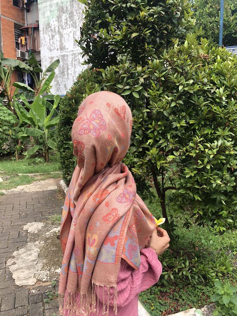 Product Introduction of Hijab Pashmina Cashmere motif Butterfly 14
