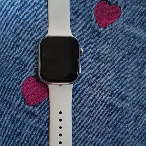 Rubber Silicone Strap for IWatch Ultra 3 2 Se 3 2 Apple Watch Series 11 10 9 8 7 6 5 4 3 49mm 46 45 44 42 41 40 38mm Soft Replacement Band Accessories for Tali Jam Tangan Smartwatch I8 S10 S8 S9 Pro Max T900 T800 Ultra 8 MAX 9 PRO S20 T500
