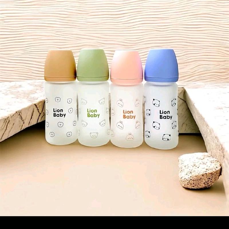 Bình sữa Lion baby thủy tinh tráng silicon bên ngoài dung tích 150ml/240ml-…