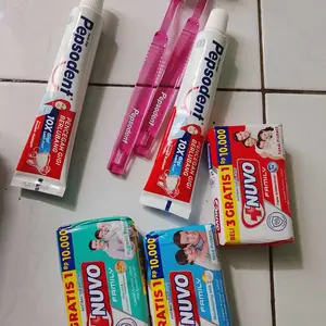 PAKET HEMAT Perlengkapan Mandi (2 pasta gigi,2 sikat gigi,3 sabun mandi)