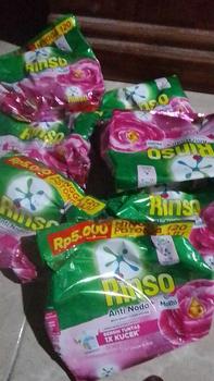 Product Review of Paket Hemat 7 pcs Detergen Rinso Bubuk 5000an 195gr from f**² 0