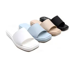 [ ORIGINAL ] YONGKI KOMALADI FLAT SANDAL OL-KVN4664-21 LADIES