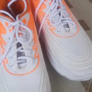 KAZORA Sepatu Original Sneaker Sekolah Olahraga Sport Running Phylon Empuk Dan Ringan Berkualitas Premium Pria Dan Wanita Sepatu Jogging Hitam Abu Putih Pink Outdoor Laki laki Dan Perempuan