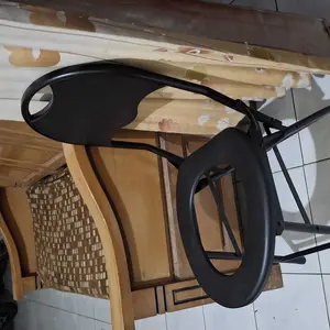 Kursi Toilet Lipat Kursi Toilet Kursi Toilet Praktis Kursi Toilet Untuk Orang Tua atau Ibu Hamil