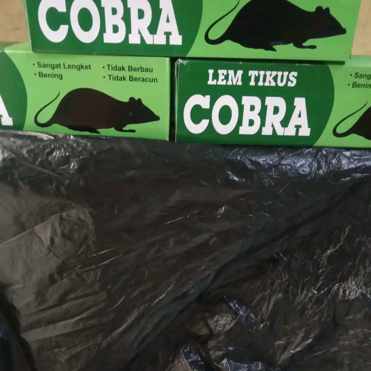 LEM AMPUH CAP COBRA 100% LENGKET TIDAK BAU karet getah