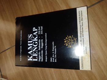 Product Review of Kamus Lengkap Bahasa Inggris Indonesia dan Indonesia Inggris Hasta from r**i 0