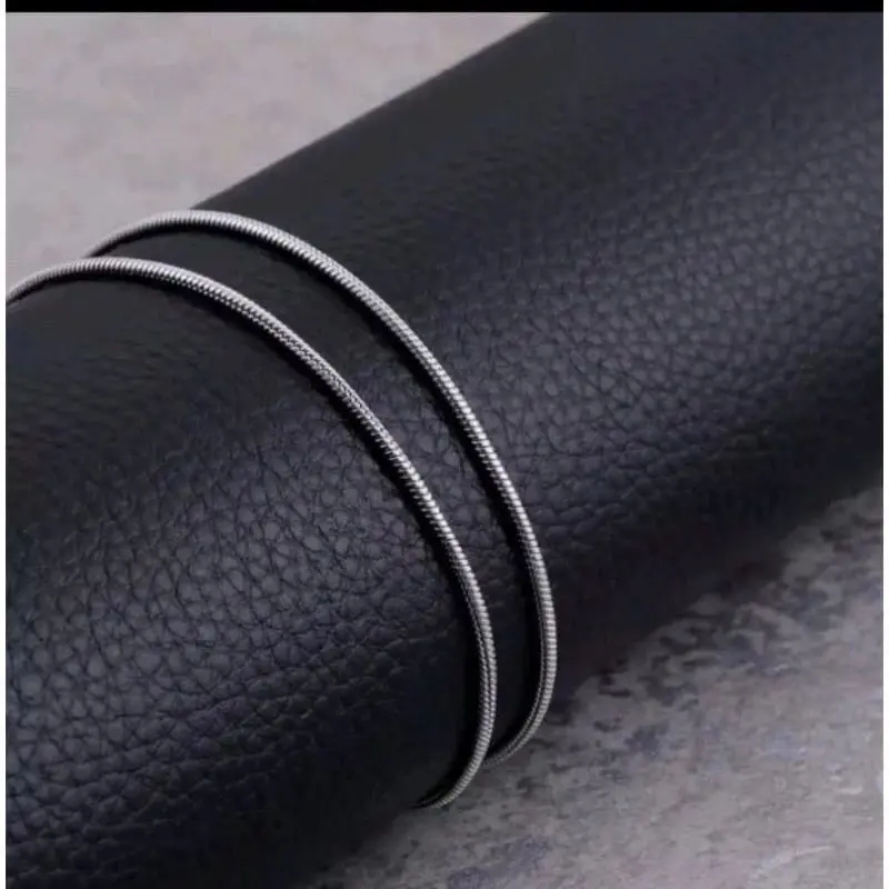 Kalung Titanium Model Bulat Polos Silver Pria Dan Wanita Anti Karat & Luntur 1