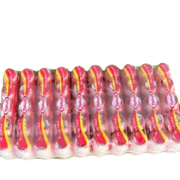  Yakunlt Sữa Chua uống  lên Men Thương Hiệu Yakult .Tốt Cho Đường Ruột Cải Thiện Táo bón  tiêu chảy.Hàm lượng Lợi khuẩn 6,5ty lợi khuẩn 1chai Bảo quản ở nhiệt độ 2-8'C.  luôn giữ lạnh . uống trực tiếp ngon hơn khi để lạnh.dùng 1_2 chai ngày.. fami 