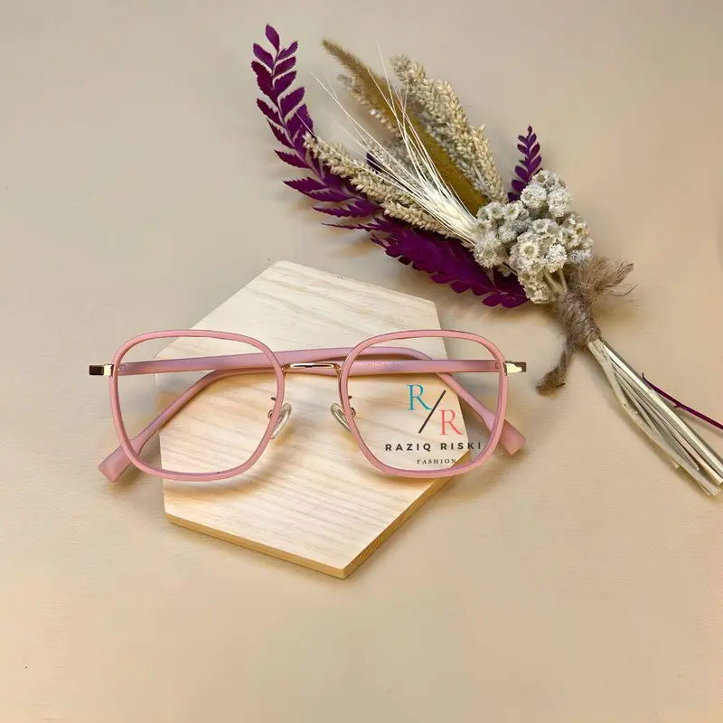 {beli satu kacamata minus gratis satu kacamata normal} 3061 kacamata photocromic unisek terbaru frame titanium dilapisi plastik premium bisa request lensa minus bluerey, photocromic, & bluecromic free box dan lap pembersih Abu Wanita Eyewear Glasses 5