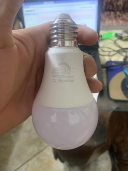 Product Review of Hannochs Lampu Bohlam LED New Tricolour 12W - 1 Lampu 3 Warna Cahaya (T) from Y**a N**h 1