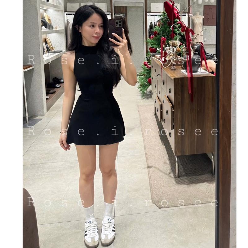 D54 Đầm cổ lọ form xoè