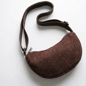 Perahu Kodura Terbaru dengan Desain Unik dan Tali Panjang untuk Keseharian Anda Selempang Wanita