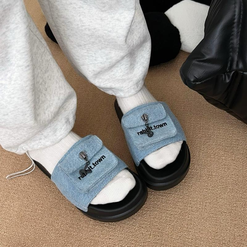  Dép túi mini móc khoá Rabbittown Ver2 quai ngang vải jeans chữ thêu Đế bằng Slipper Đế cao 4cm Cao su chống trơn trượt 