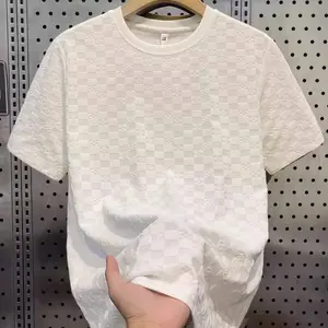 Pria Fashion Mewah Plaid Jacquard Lengan Pendek T-Shirt untuk Gaya Harian dengan Desain Elegan dan Nyaman