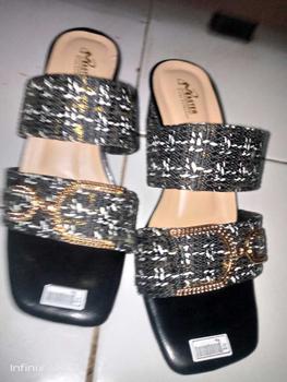 Product Review of Sultan Shoes | Sendal Hak Tahu 5 cm Wanita Flat Slop Tali Kokop Kekinian Aksesoris Gesper Rantai D | Sandal High Heel 5cm CasuaL from v**i 1