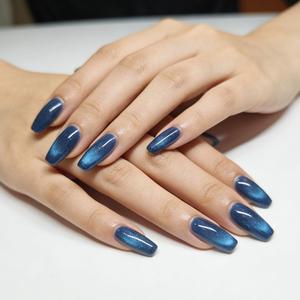 Dark teal cat-eye, purely handmade wearable nail art; cool deep-sea feel, quiet luxury style; midnight deep-sea blue; niche high-end vibe